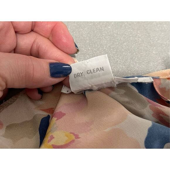 PS‎ ILLUSTRATIONS | WOMEN’S VINTAGE 100% SILK BLOUSE FLORAL SIZE S - Picture 8 of 10